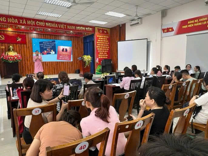 PHƯỜNG TÂN SƠN TỔ CHỨC TRUYỀN THÔNG PHÒNG, CHỐNG TÁC HẠI THUỐC LÁ CHO NGƯỜI DÂN TRÊN ĐỊA BÀN PHƯỜNG