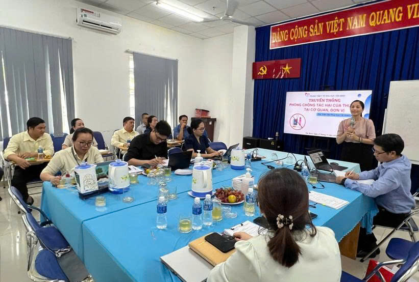 TRUNG TÂM Y TẾ KHU VỰC TÂN BÌNH TRIỂN KHAI CÁC HOẠT ĐỘNG TẬP HUẤN, TRUYỀN THÔNG PHÒNG CHỐNG TÁC HẠI CỦA THUỐC LÁ TRÊN ĐỊA BÀN NĂM 2025