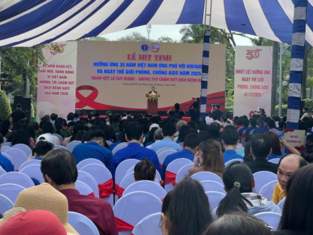 TRUNG TÂM Y TẾ KHU VỰC TÂN BÌNH HƯỞNG ỨNG NGÀY THẾ GIỚI PHÒNG, CHỐNG HIV/AIDS (01/12), THÁNG HÀNH ĐỘNG QUỐC GIA PHÒNG CHỐNG HIV/AIDS NĂM 2025