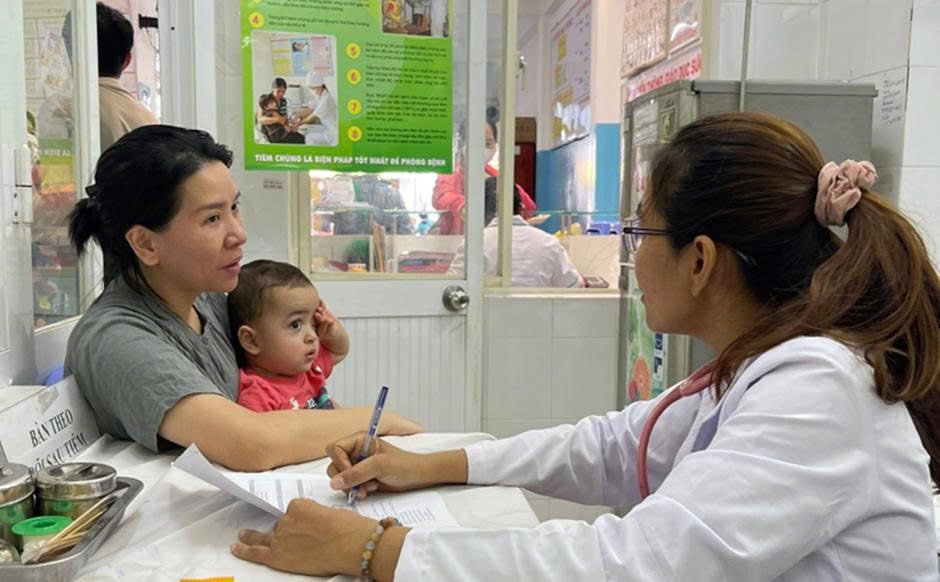 LỢI ÍCH CỦA VIỆC KHÁM SỨC KHỎE ĐỊNH KỲ CHO TRẺ  DƯỚI 24 THÁNG TUỔI