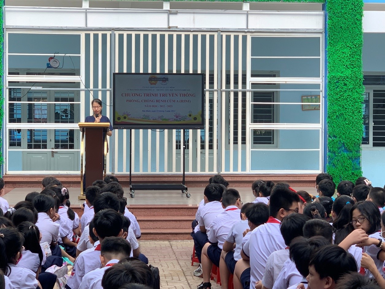 Tuyên truyền phòng, chống bệnh cúm A (H5N1)  tại Trường Tiểu học Nguyễn Khuyến, Phường 12, quận Tân Bình