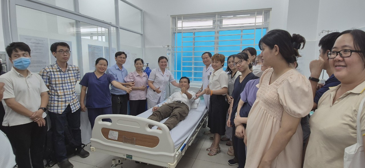 Trung tâm Y tế quận Tân Bình tổ chức tập huấn Hồi sinh tim phổi cơ bản cho nhân viên y tế